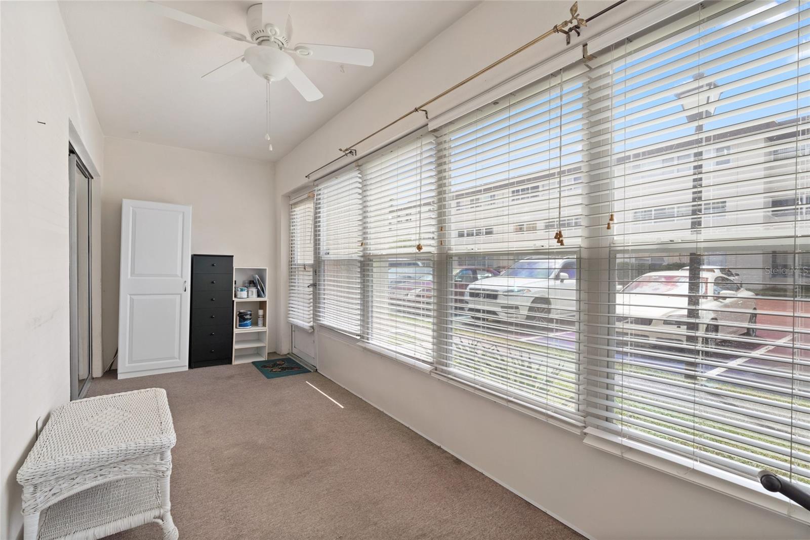 Image 15 of 24 For 209 Lincoln Circle N 109