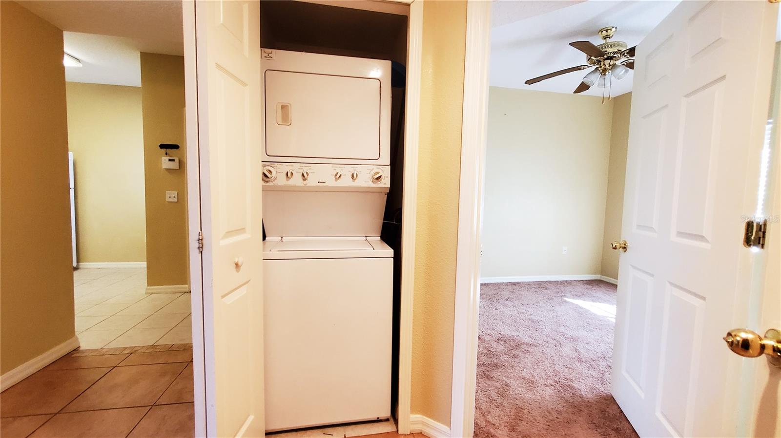 Image 16 of 17 For 9612 Seadale Court 101