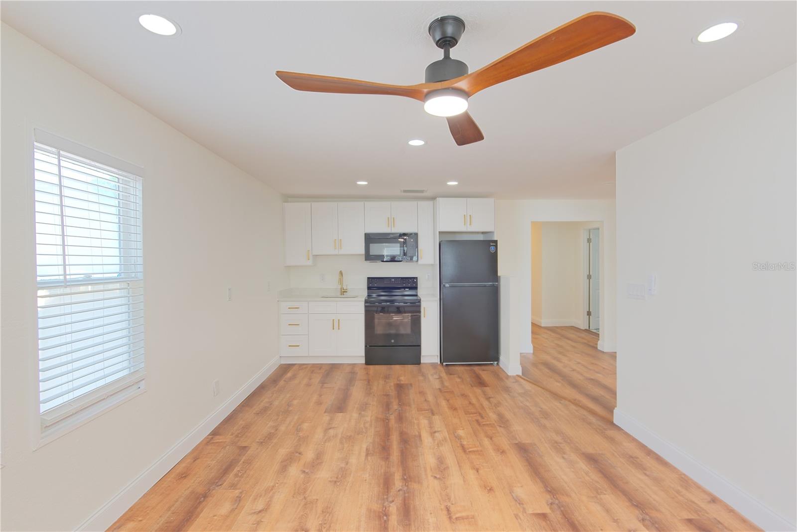 Image 12 of 22 For 1200 40th Street S