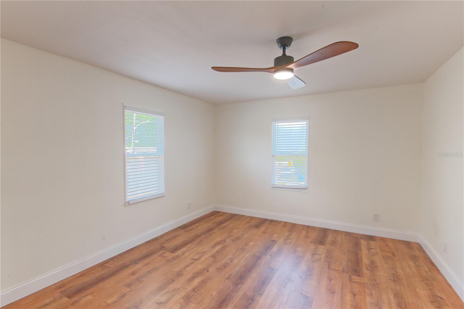 Image 15 of 22 For 1200 40th Street S