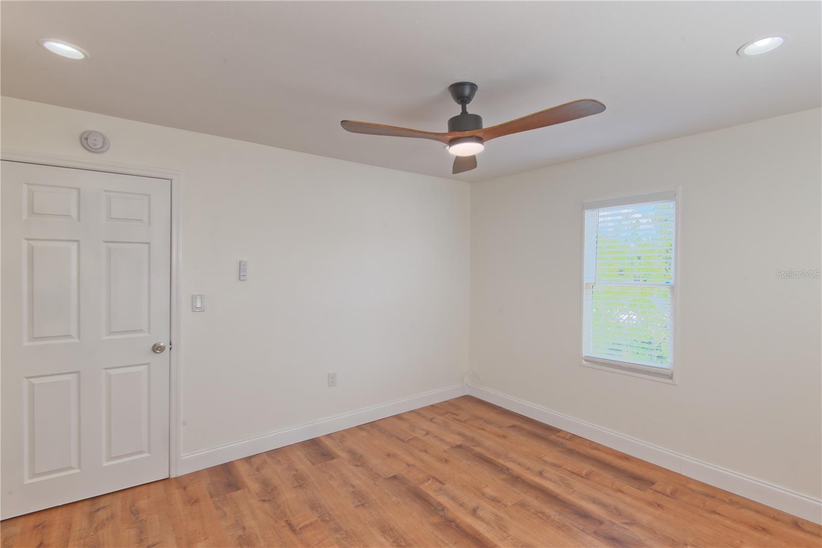 Image 16 of 22 For 1200 40th Street S