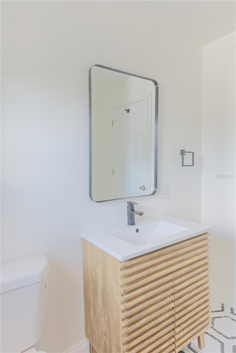 Image 20 of 22 For 1200 40th Street S