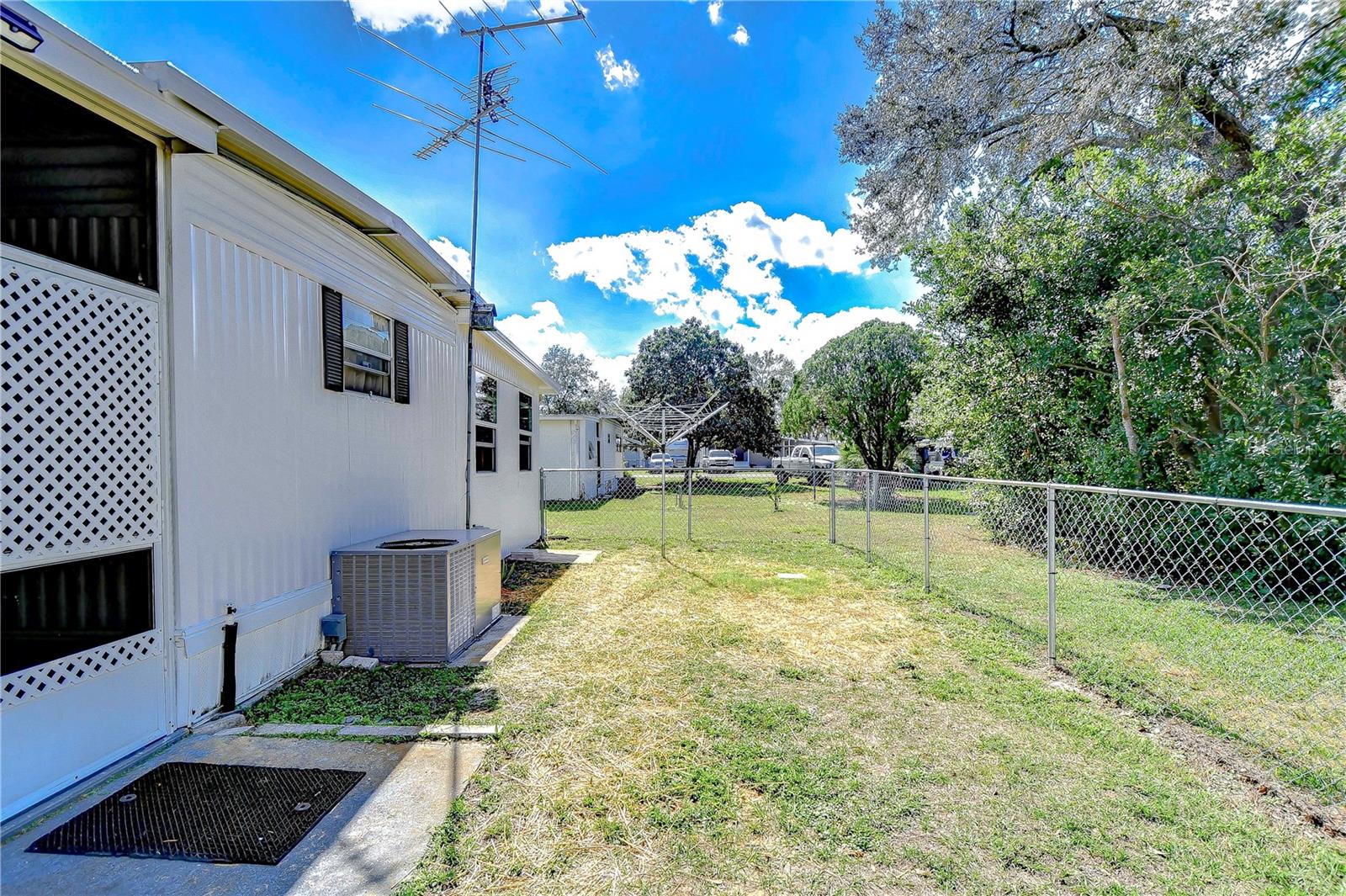 Image 4 of 51 For 4529 Olive Drive