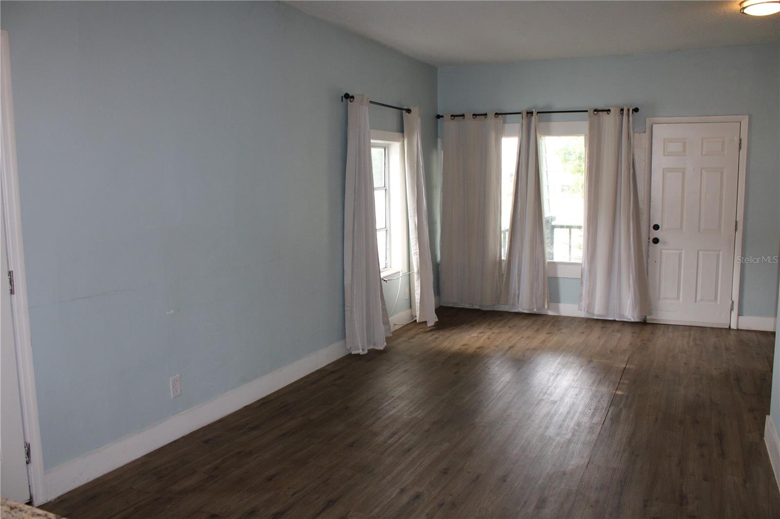 Image 12 of 19 For 1106 Dr Martin Luther King Jr Boulevard