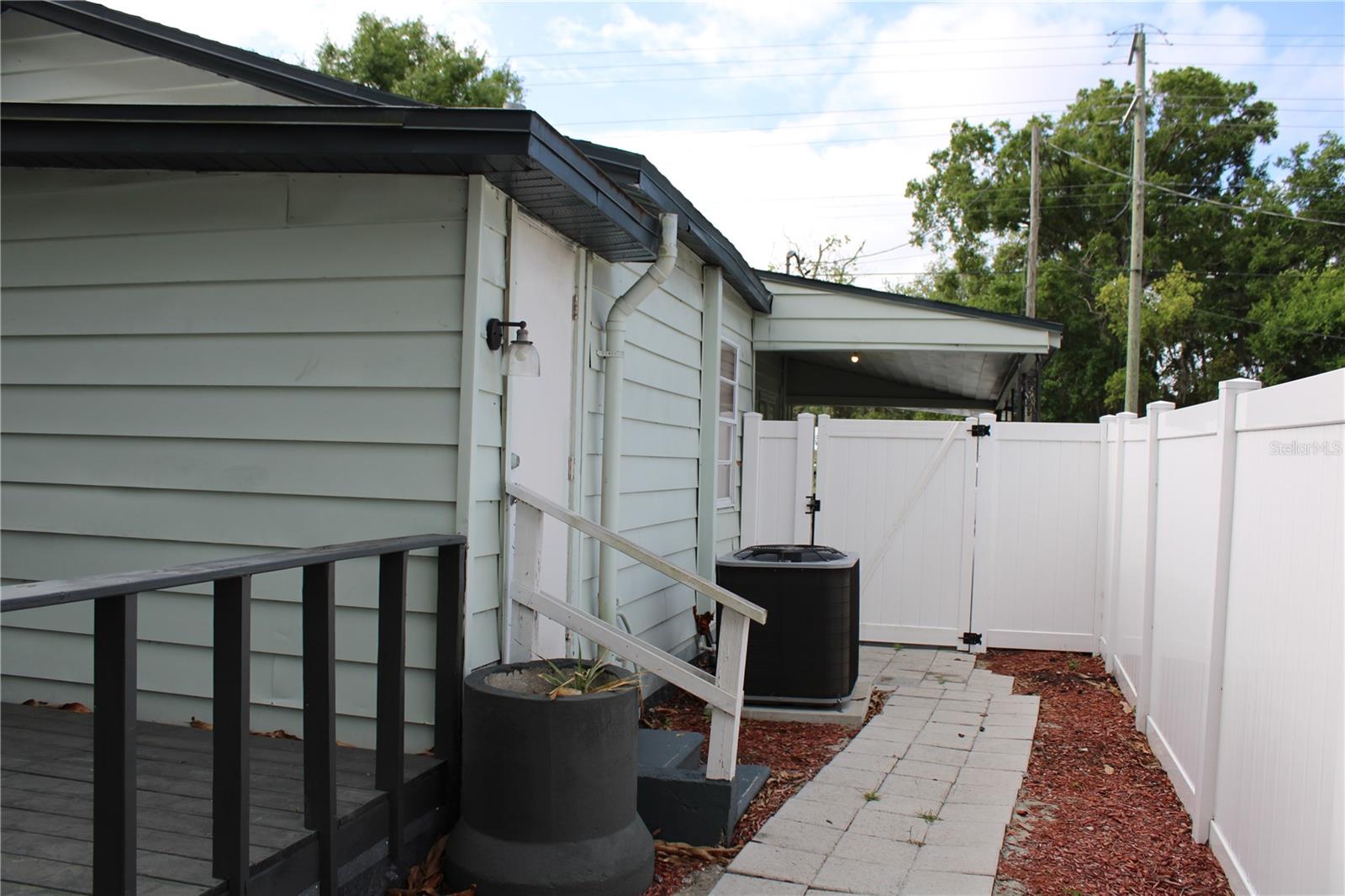 Image 17 of 19 For 1106 Dr Martin Luther King Jr Boulevard