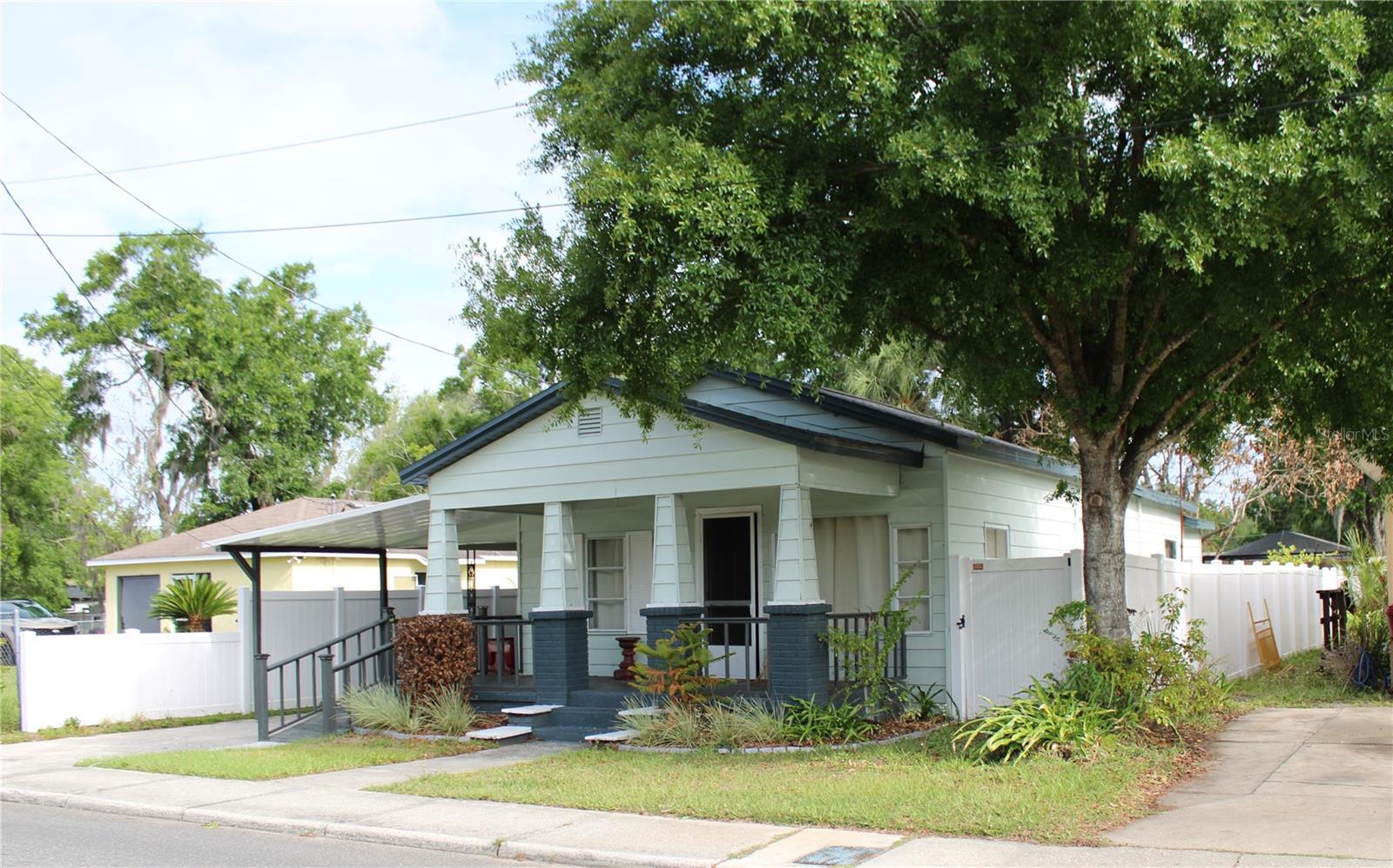 Image 2 of 19 For 1106 Dr Martin Luther King Jr Boulevard