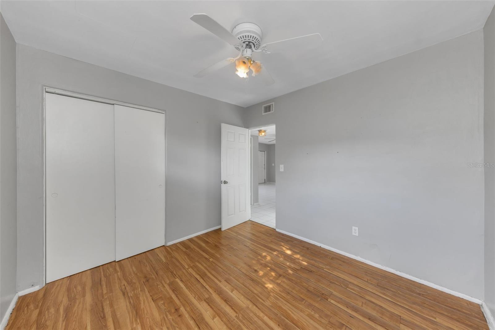 Image 12 of 16 For 4040 Flamingo Drive