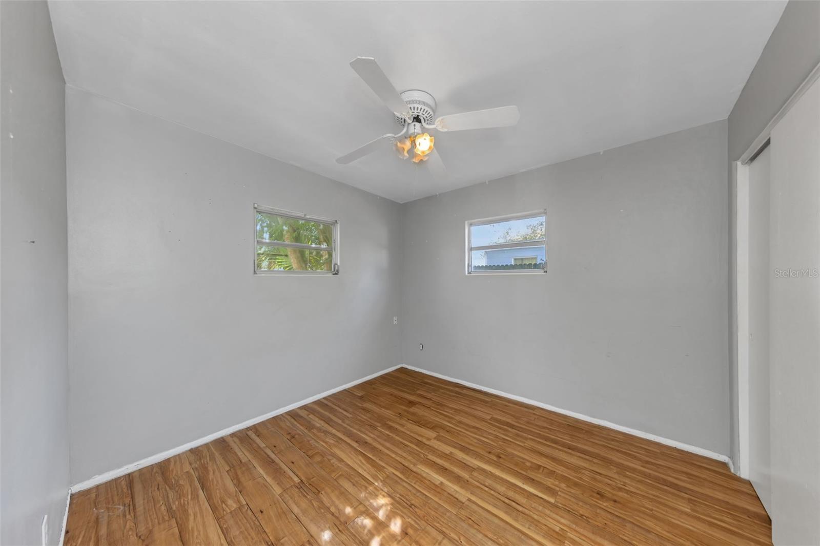 Image 9 of 16 For 4040 Flamingo Drive