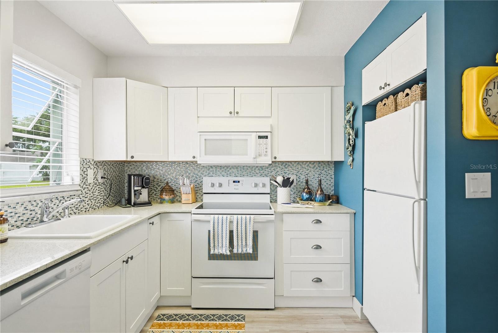 Image 2 of 45 For 854 Sky Loch Drive N