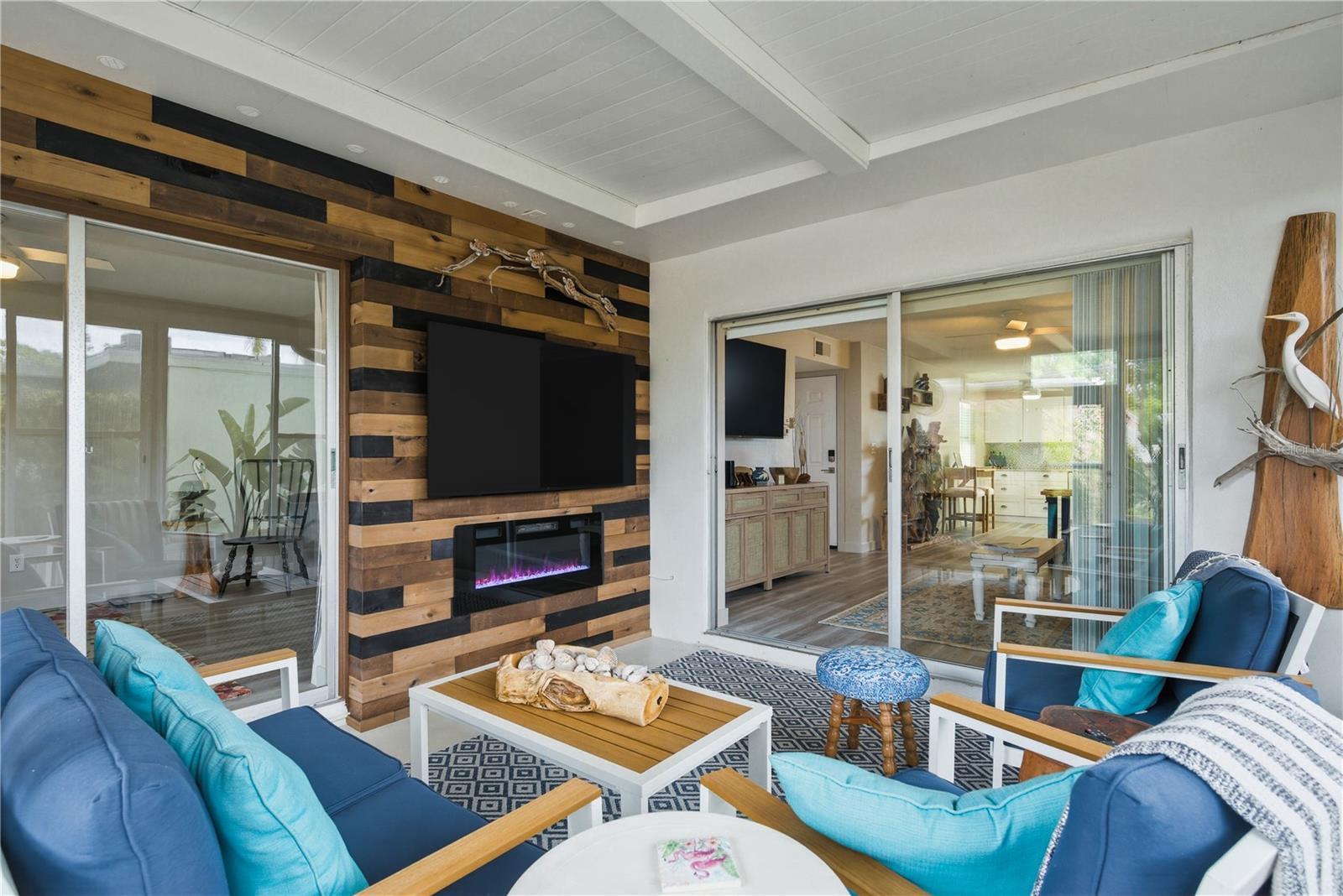 Image 21 of 45 For 854 Sky Loch Drive N