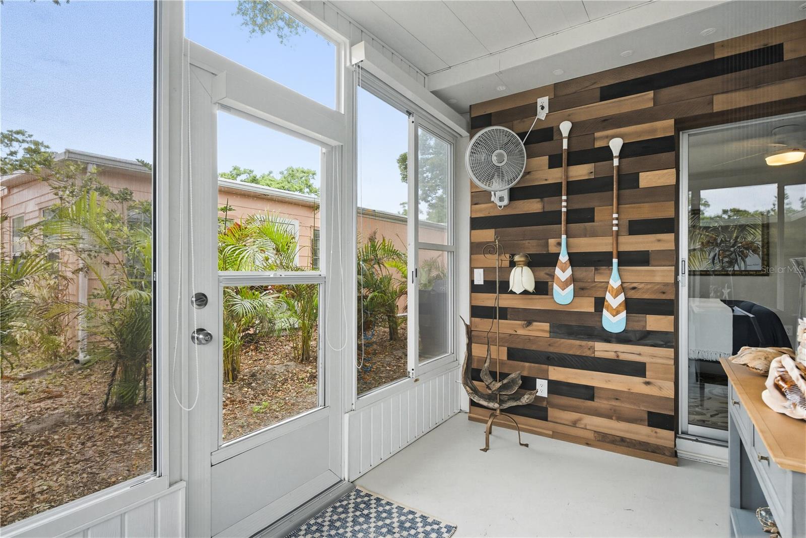 Image 22 of 45 For 854 Sky Loch Drive N