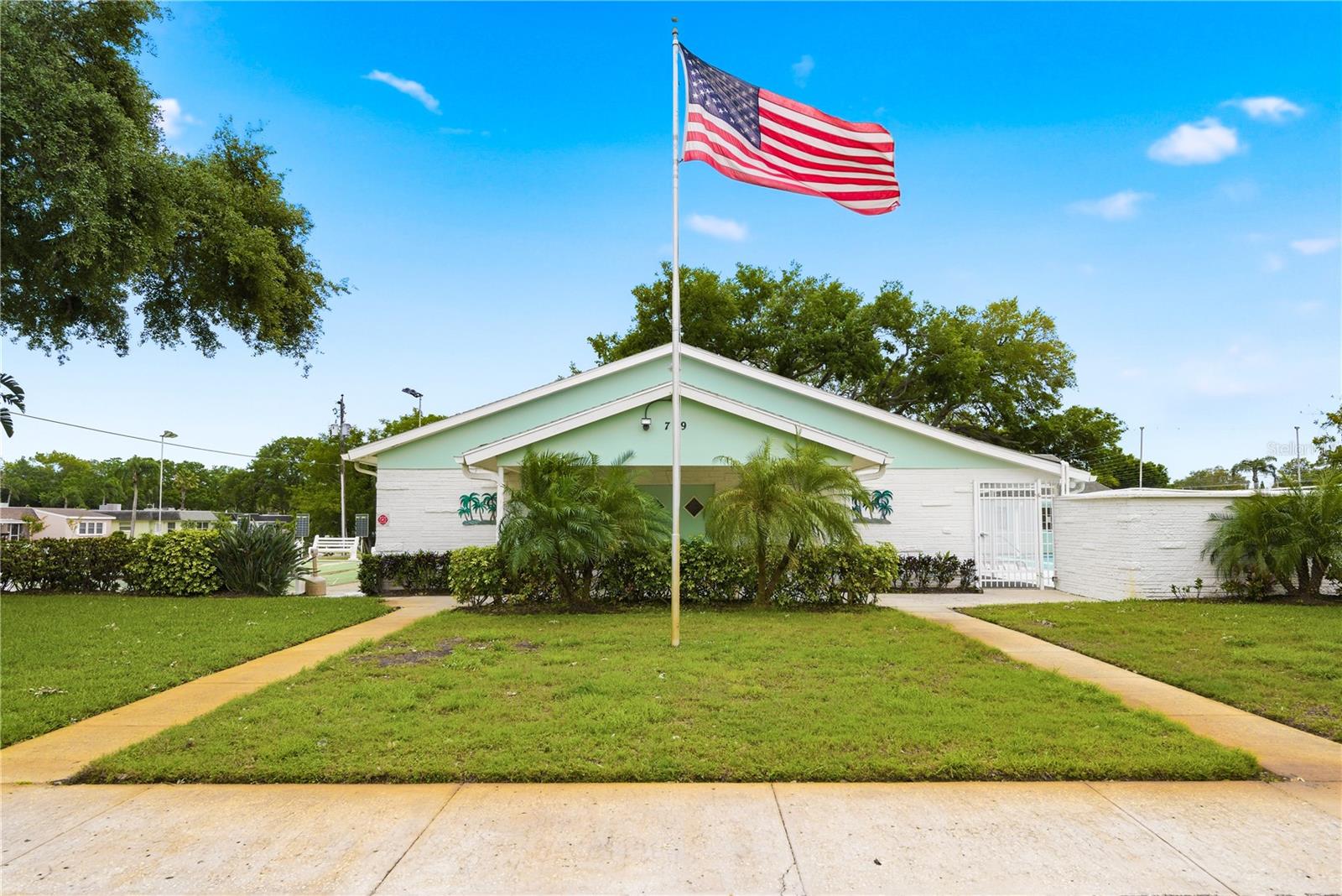 Image 41 of 45 For 854 Sky Loch Drive N