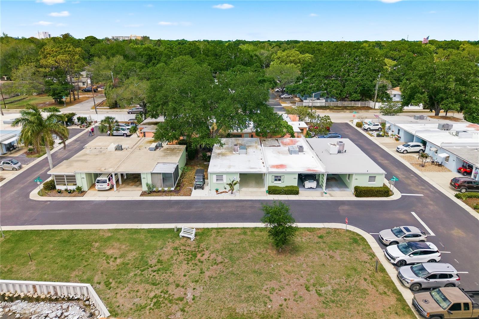 Image 5 of 45 For 854 Sky Loch Drive N