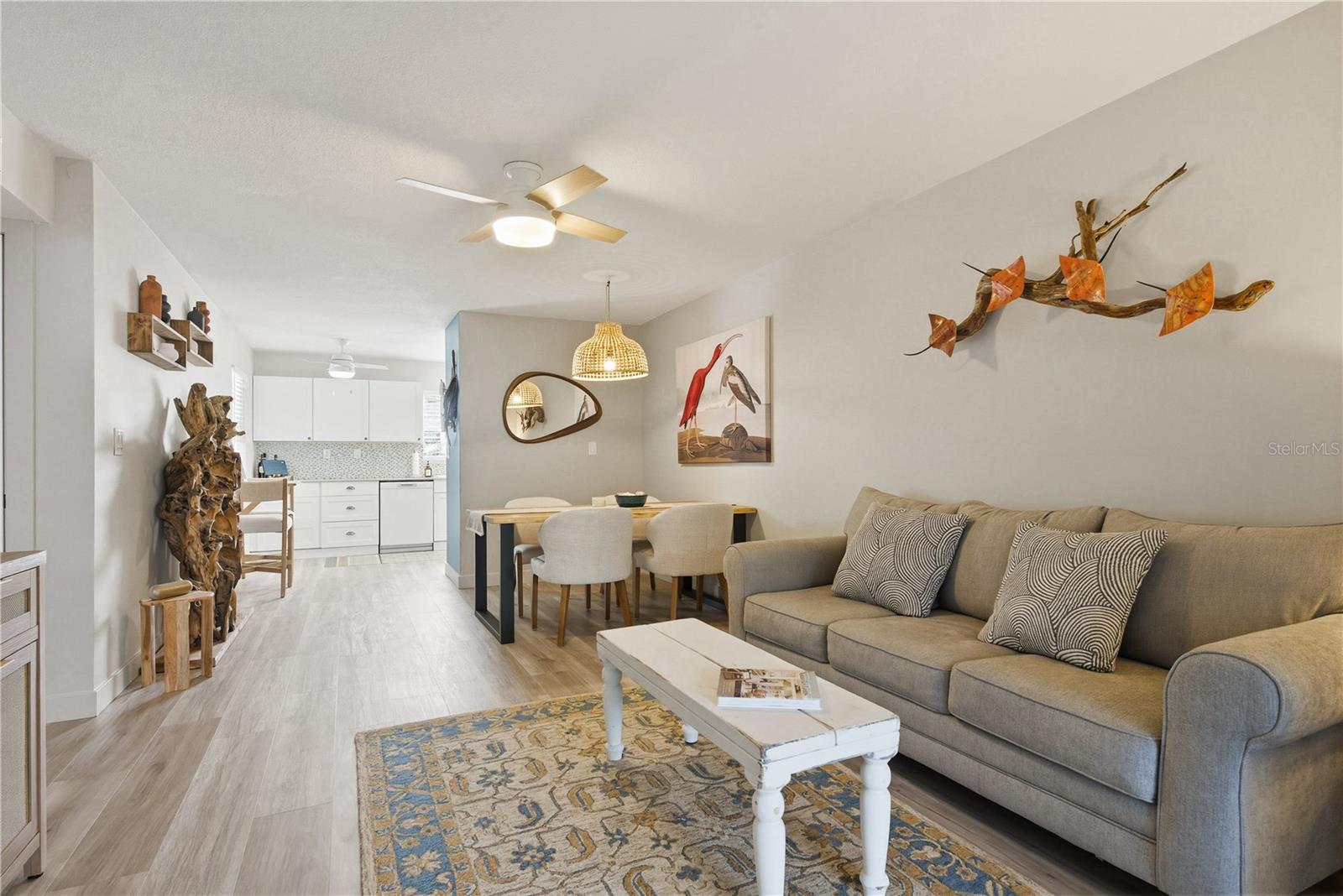 Image 7 of 45 For 854 Sky Loch Drive N