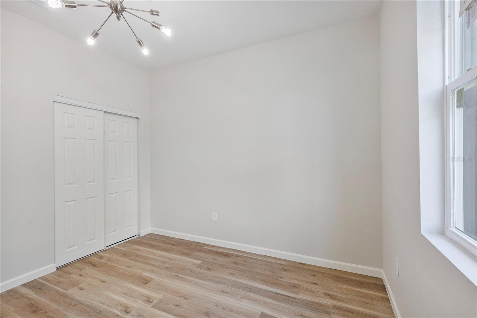 Image 14 of 30 For 809 131st Ave