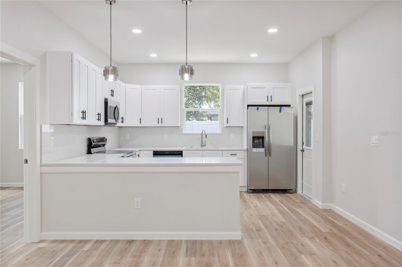 Image 17 of 30 For 809 131st Ave