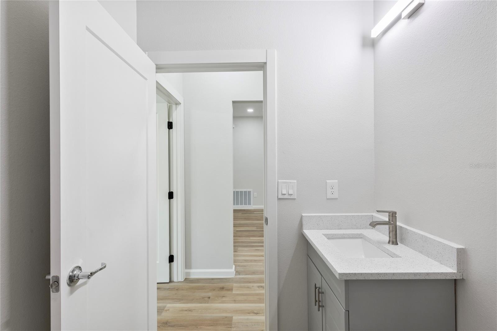 Image 25 of 30 For 809 131st Ave