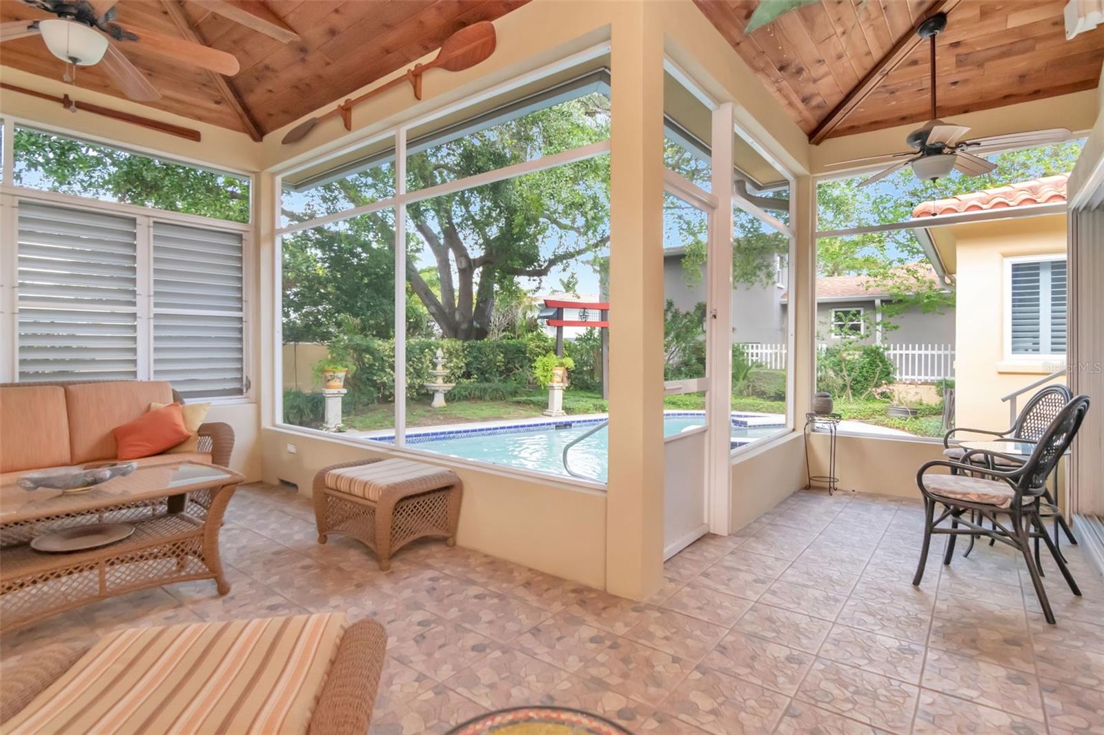 Image 39 of 58 For 135 25th Avenue Ne