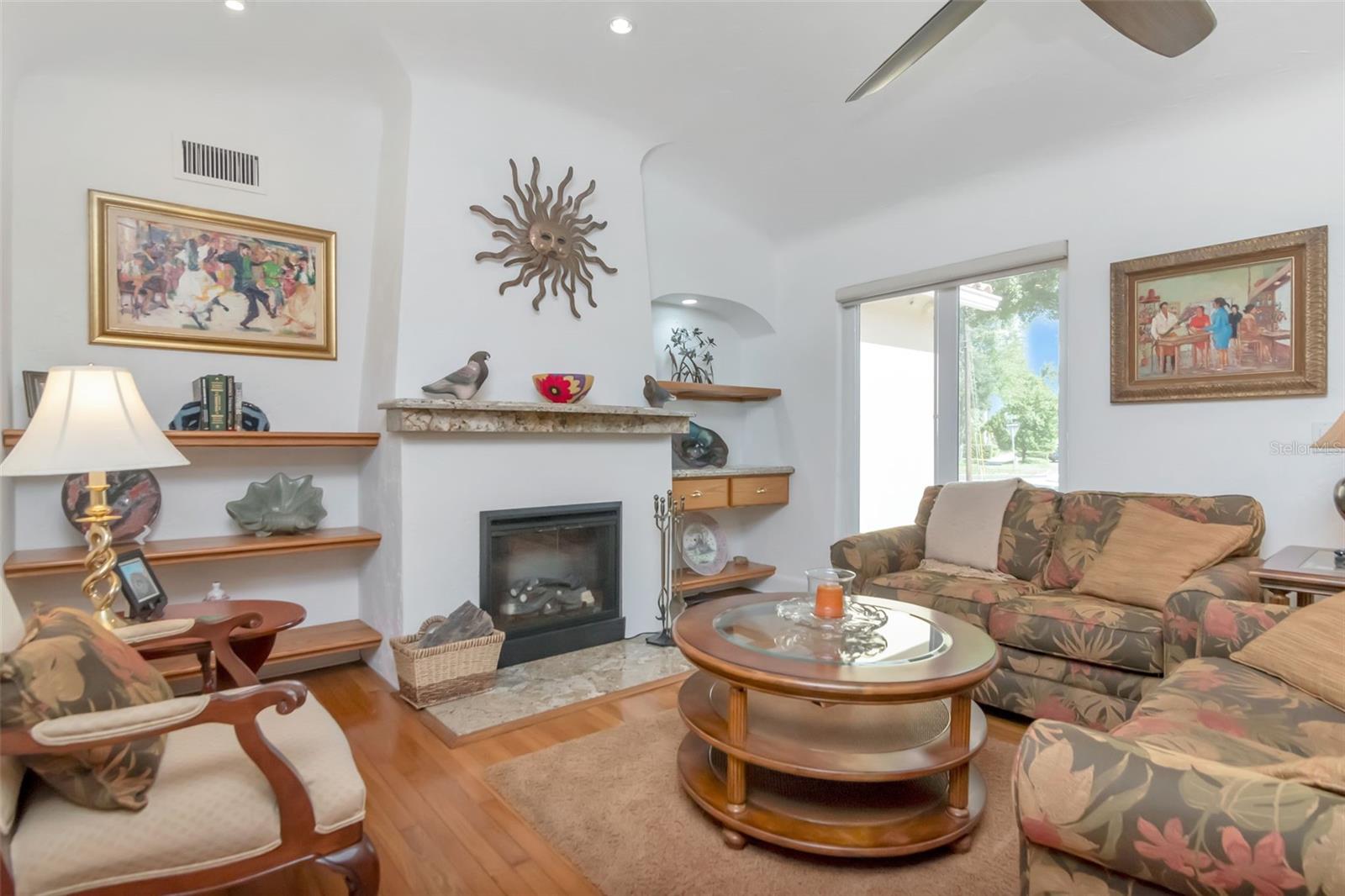 Image 6 of 58 For 135 25th Avenue Ne