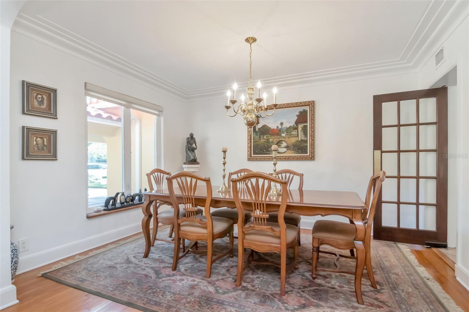 Image 8 of 58 For 135 25th Avenue Ne