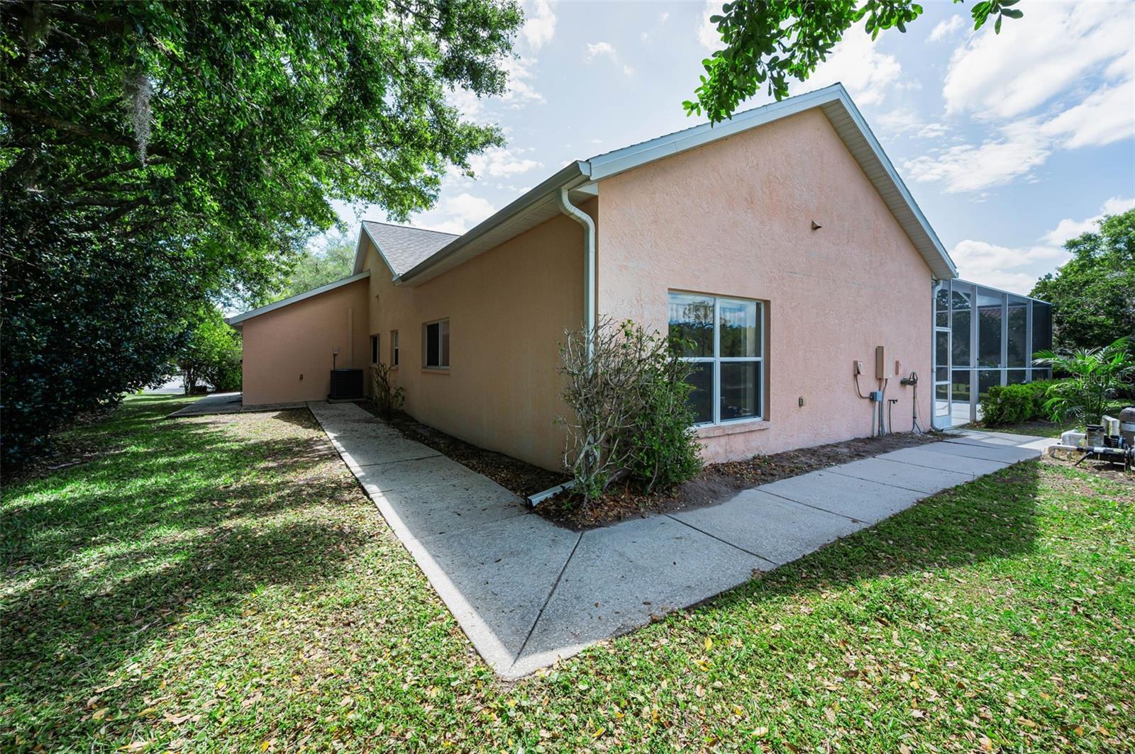 Image 47 of 77 For 548 Manisha Place