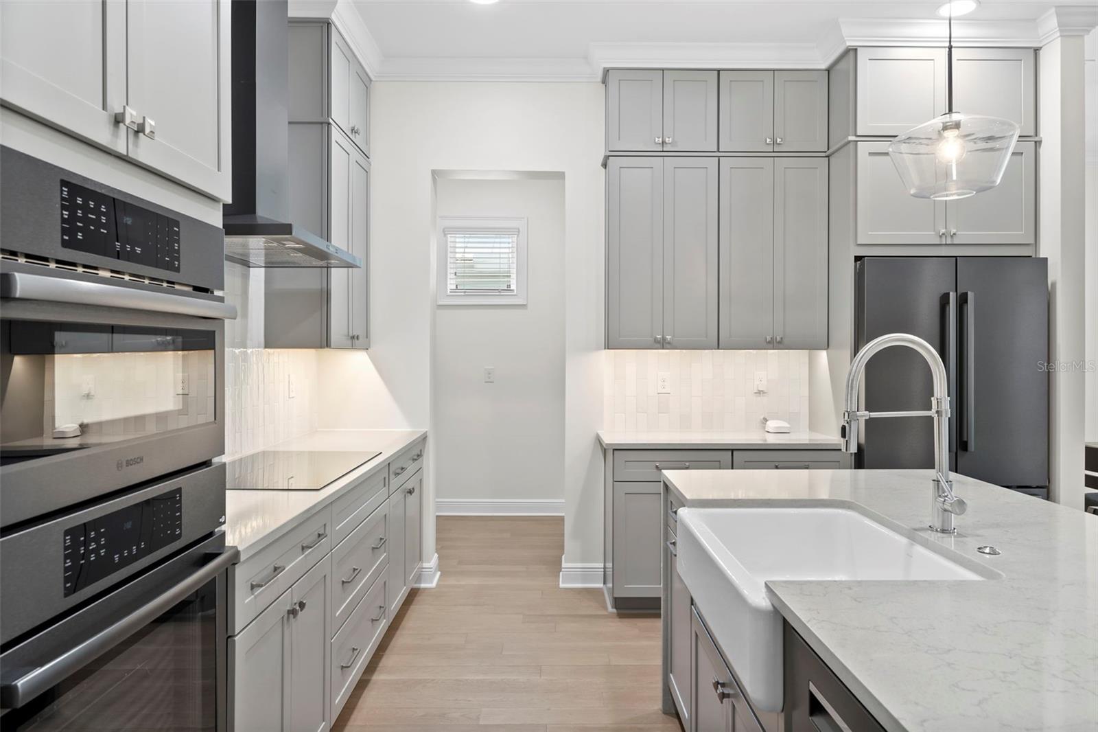 Listing photo id 0 for 2905 San Carlos Street