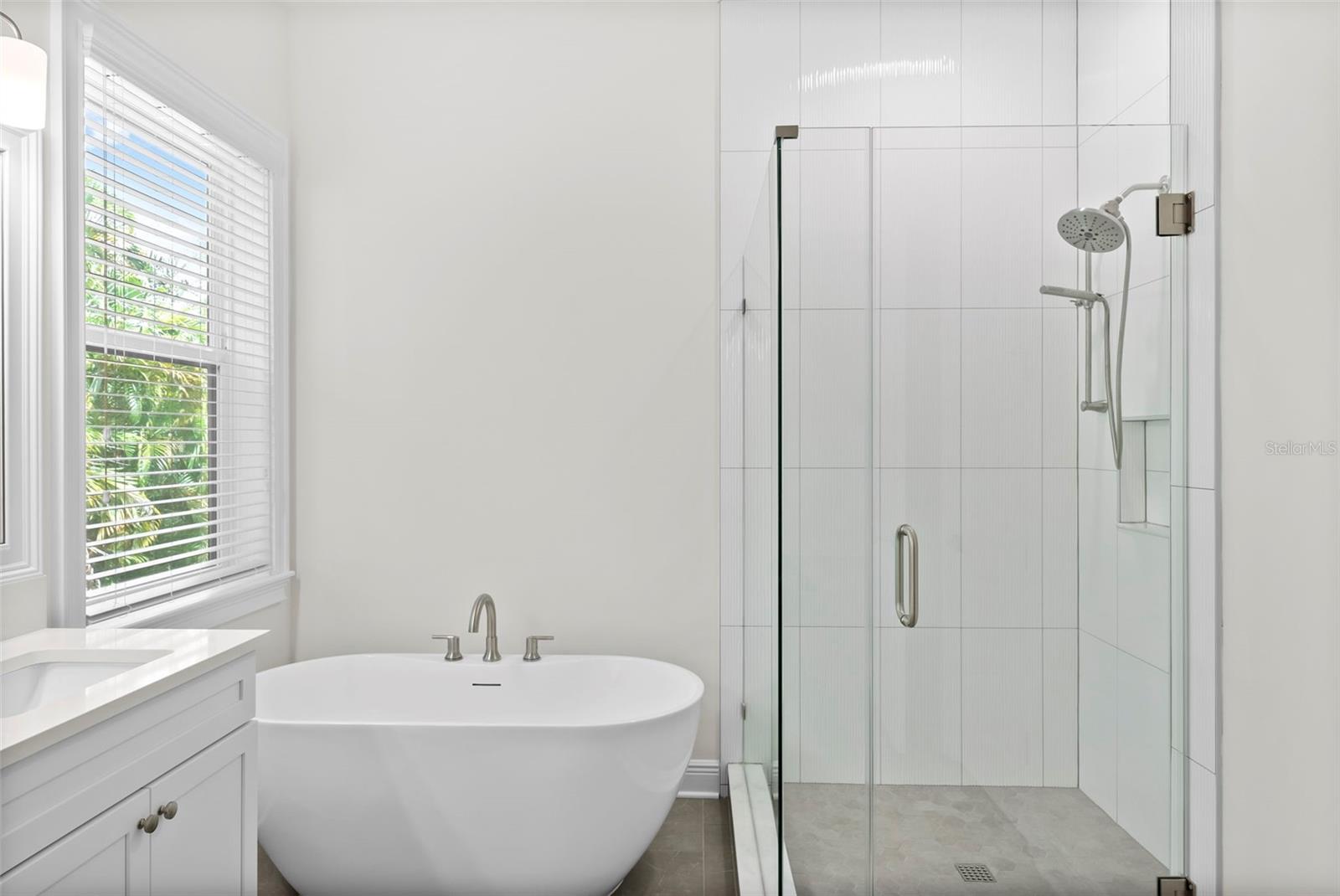 Listing photo id 22 for 2905 San Carlos Street