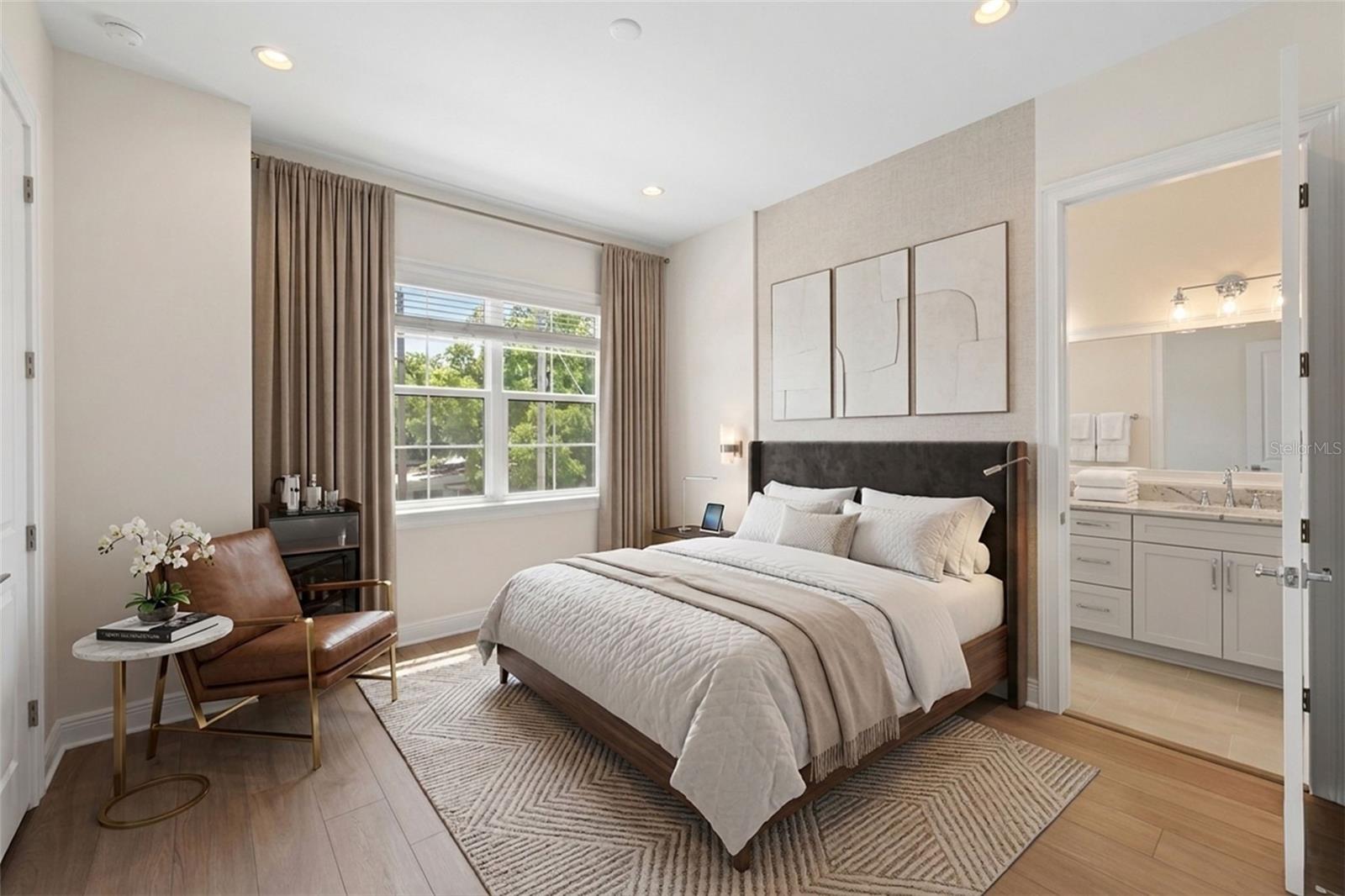 Listing photo id 23 for 2905 San Carlos Street