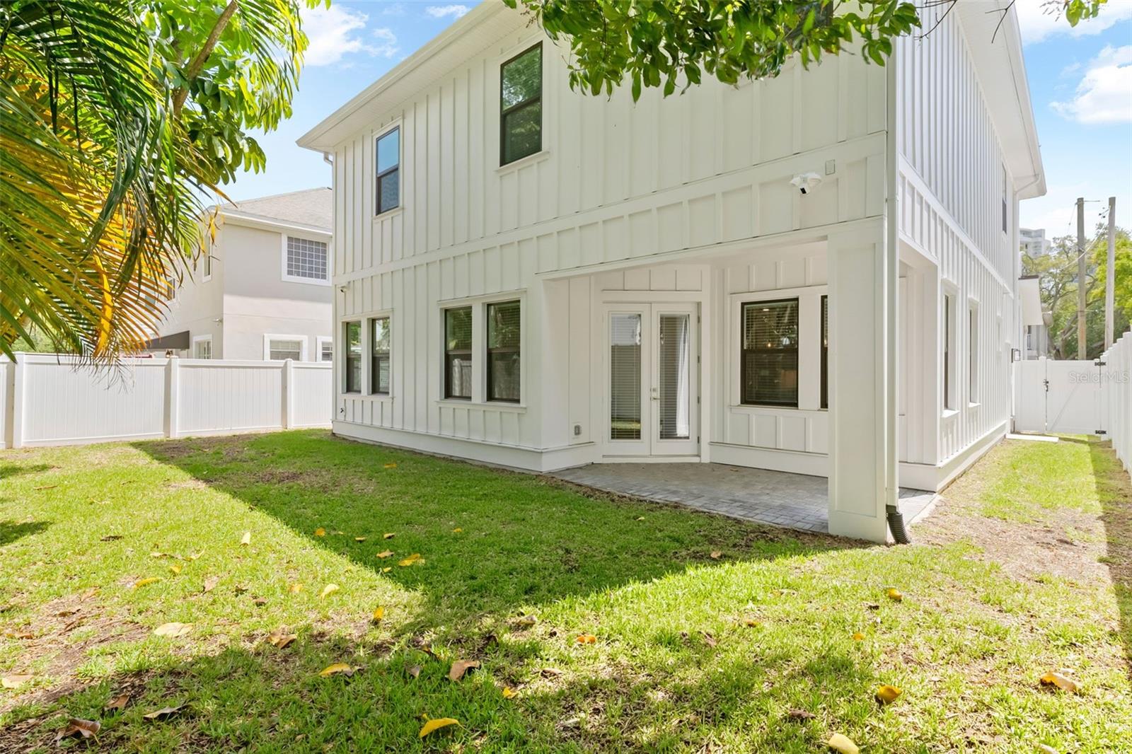 Listing photo id 36 for 2905 San Carlos Street