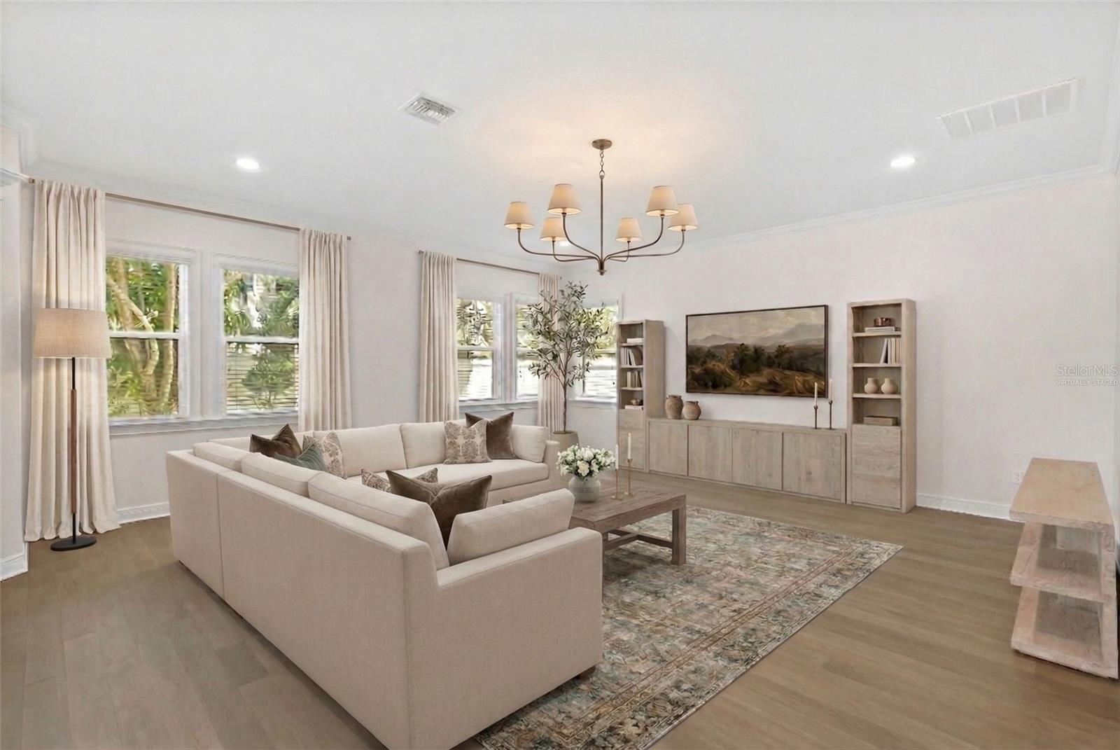 Listing photo id 6 for 2905 San Carlos Street