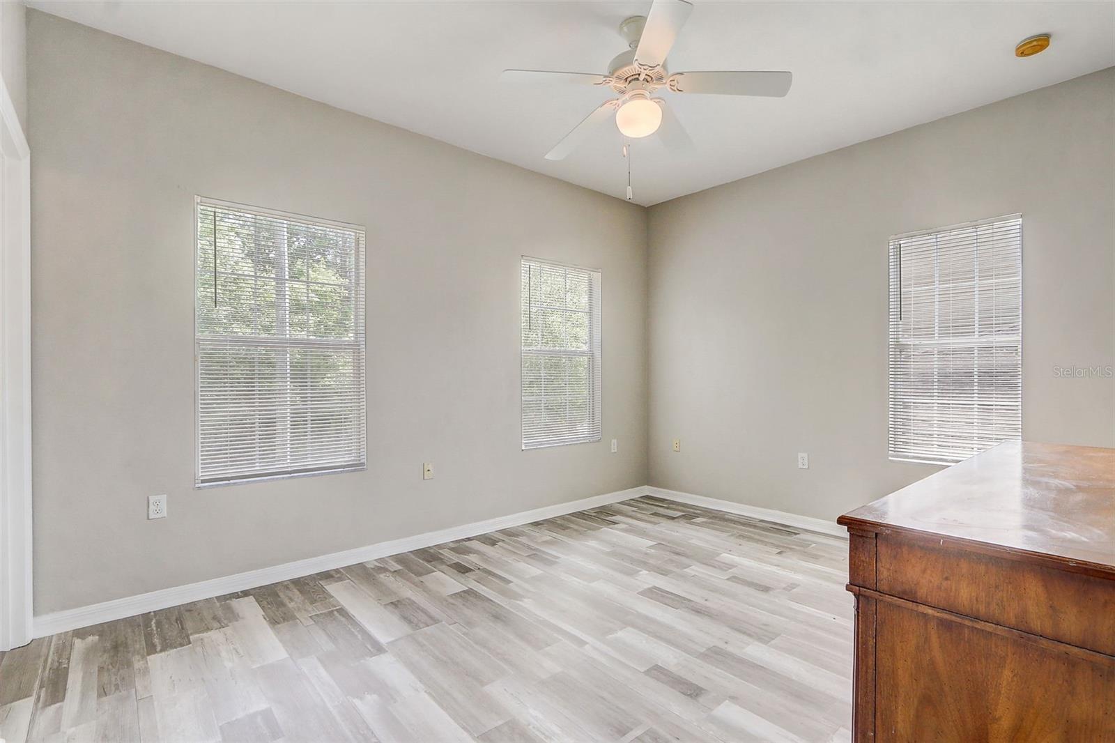 Image 5 of 24 For 5116 21st Drive