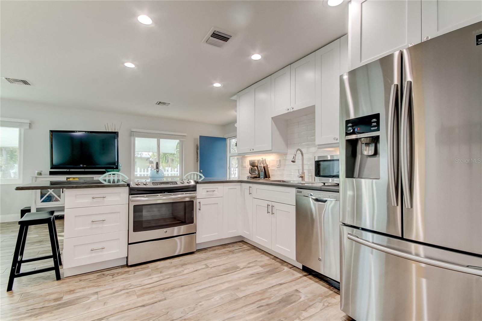 Image 4 of 45 For 1907 2nd Street