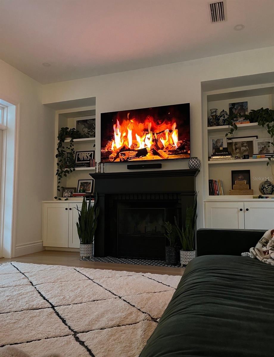 Image 16 of 18 For 2424 Summerwood Court