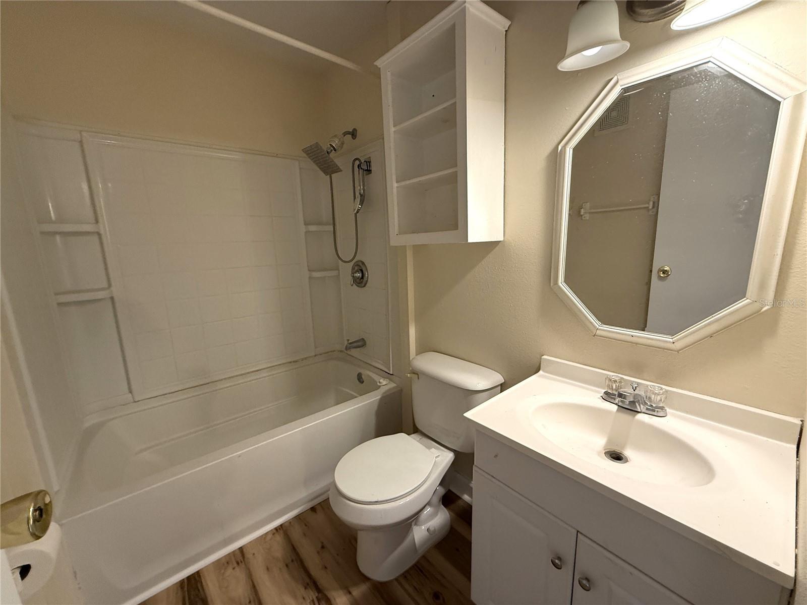 Image 14 of 24 For 1400 Gandy Boulevard N 505