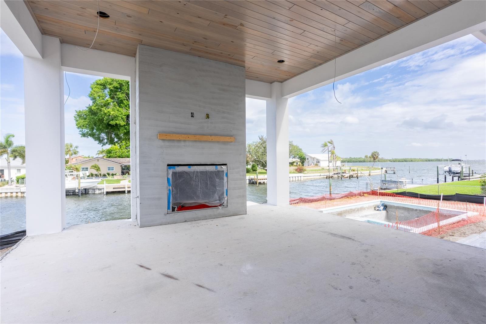 Listing photo id 19 for 2071 Illinois Avenue Ne