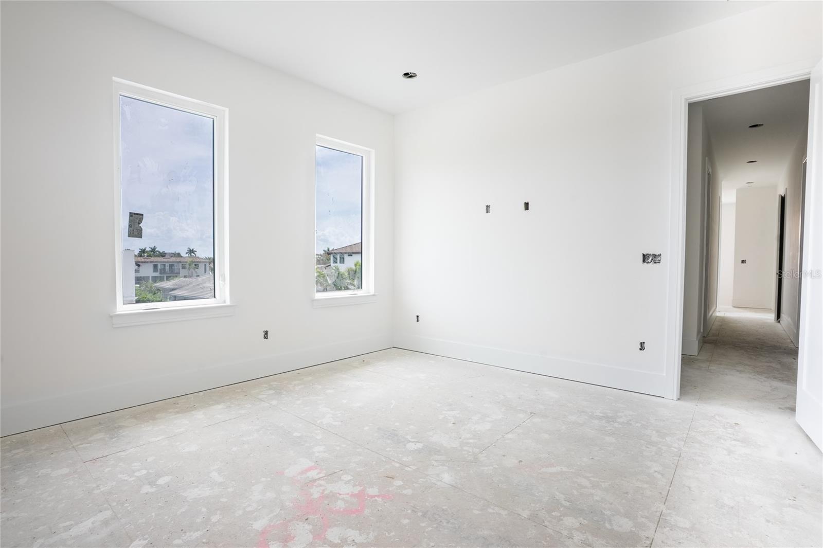 Listing photo id 34 for 2071 Illinois Avenue Ne