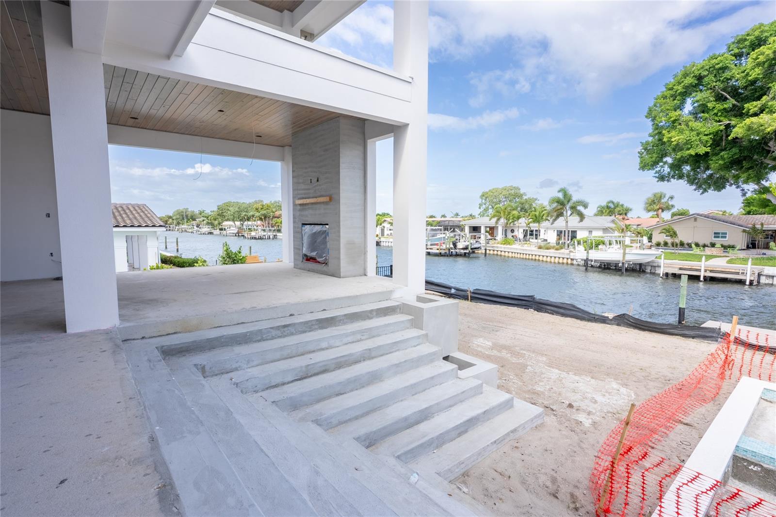 Listing photo id 43 for 2071 Illinois Avenue Ne