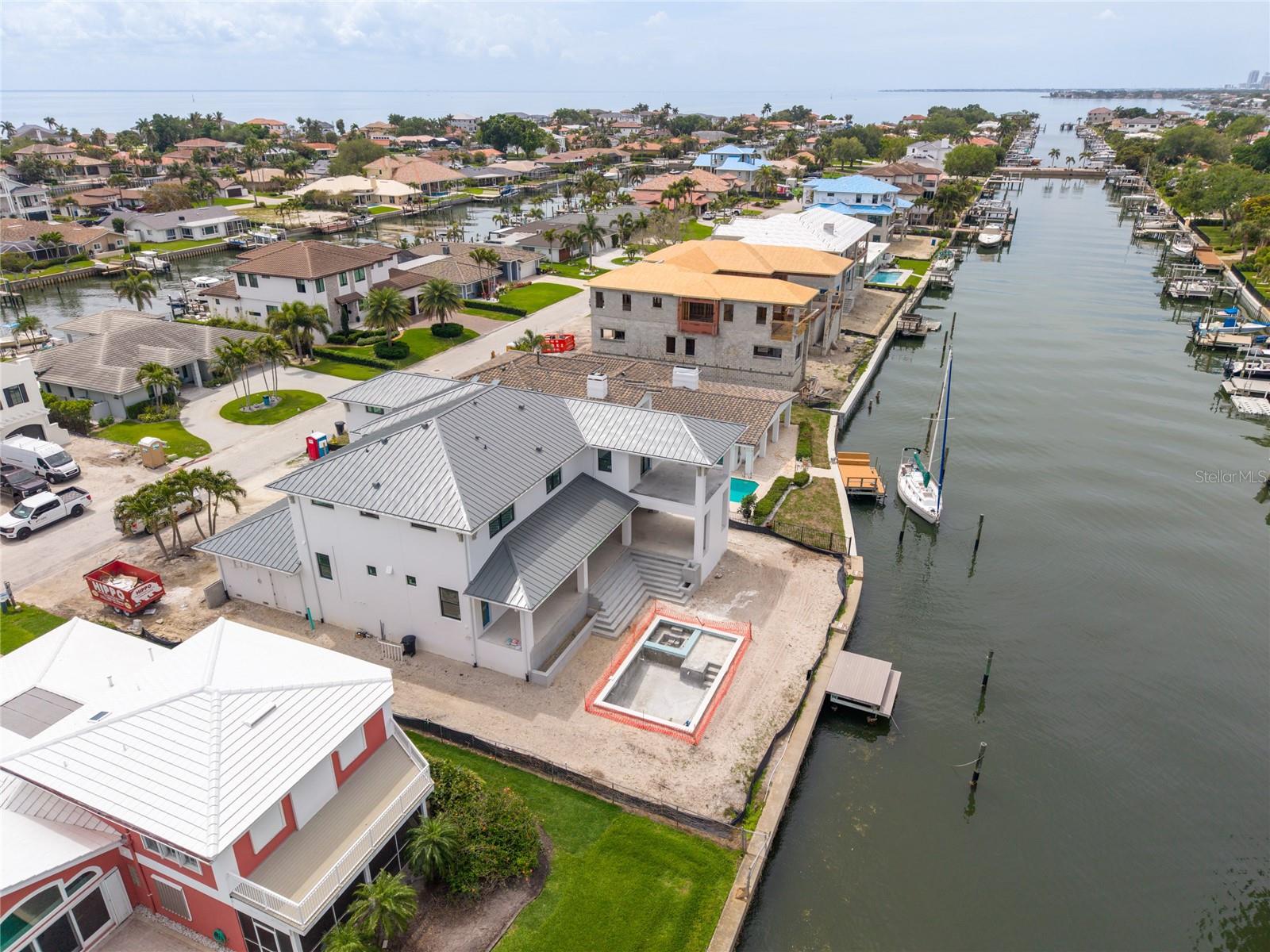 Listing photo id 48 for 2071 Illinois Avenue Ne