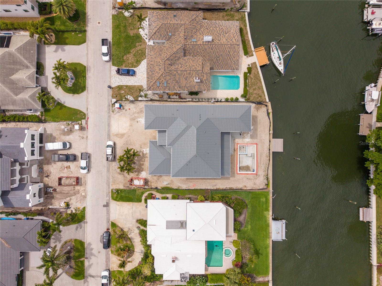 Listing photo id 49 for 2071 Illinois Avenue Ne