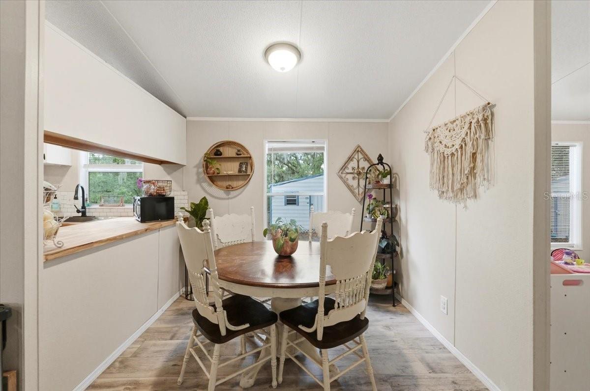 Image 10 of 60 For 4810 Myrtle View Drive N