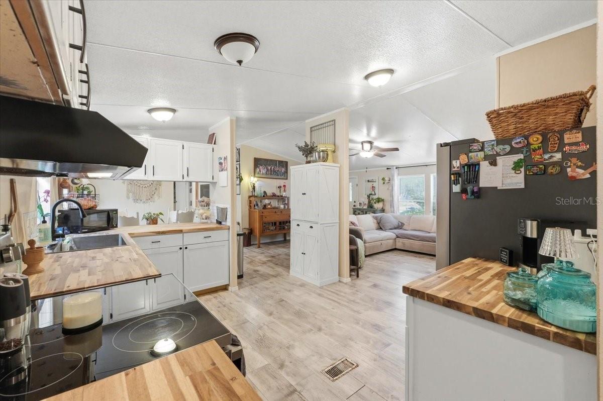 Image 12 of 60 For 4810 Myrtle View Drive N