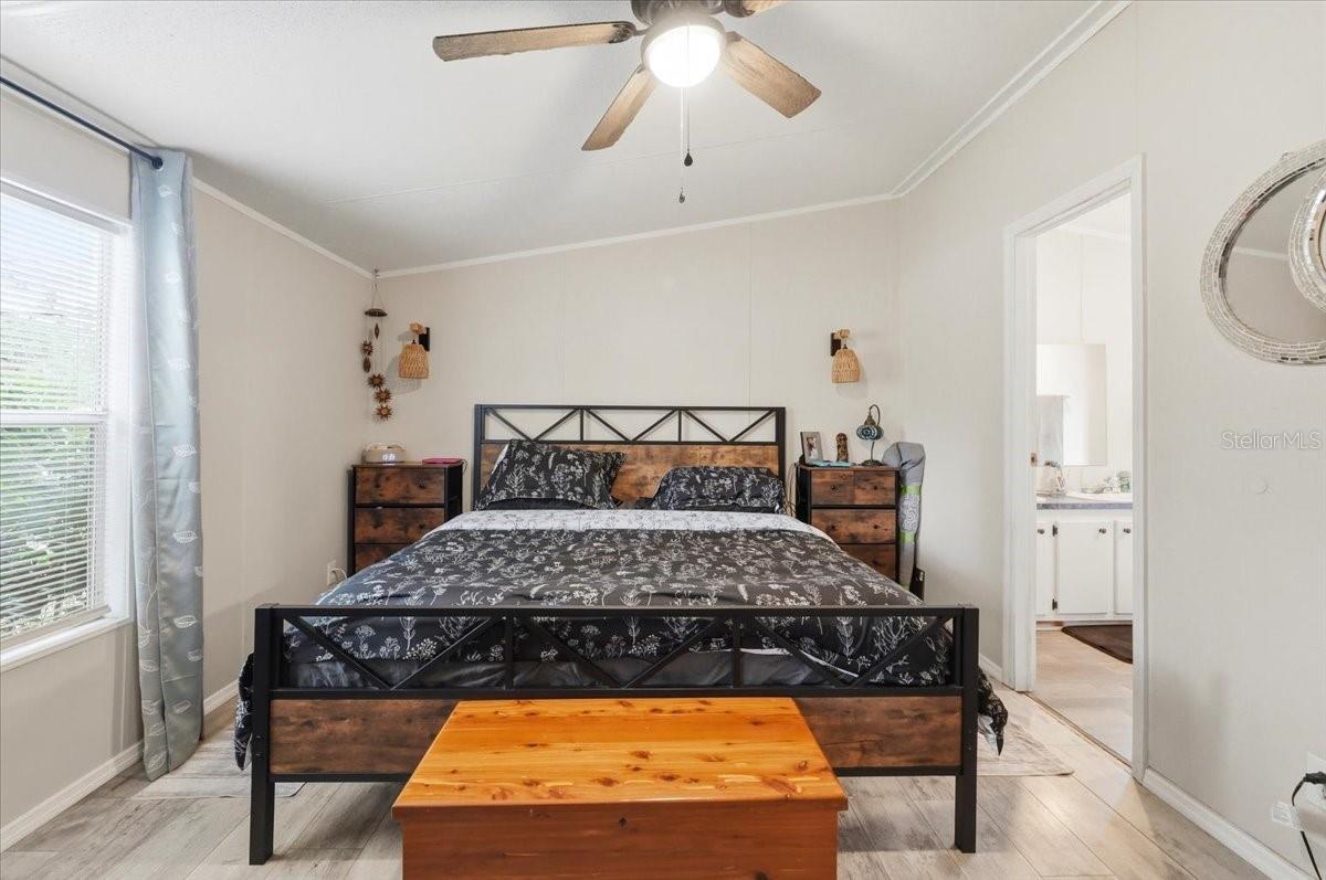 Image 17 of 60 For 4810 Myrtle View Drive N