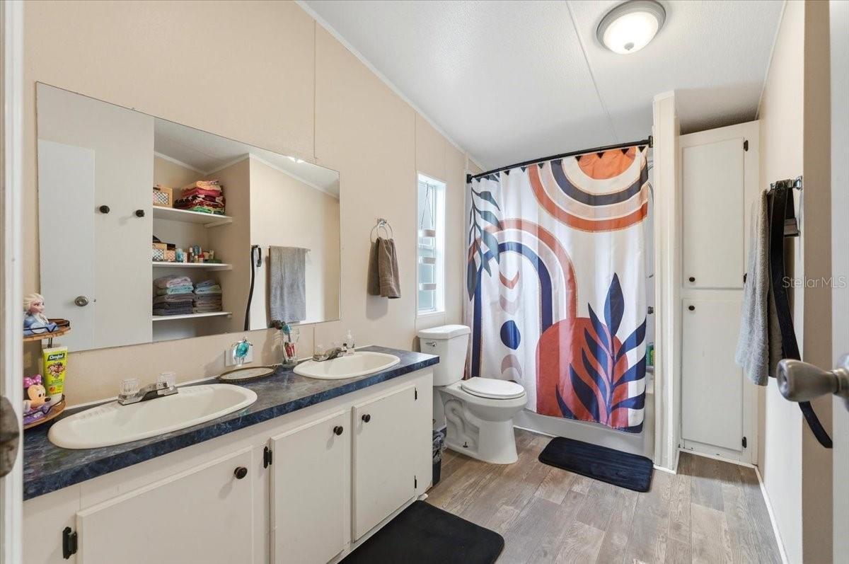 Image 19 of 60 For 4810 Myrtle View Drive N