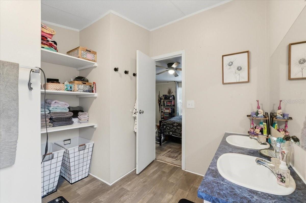 Image 20 of 60 For 4810 Myrtle View Drive N