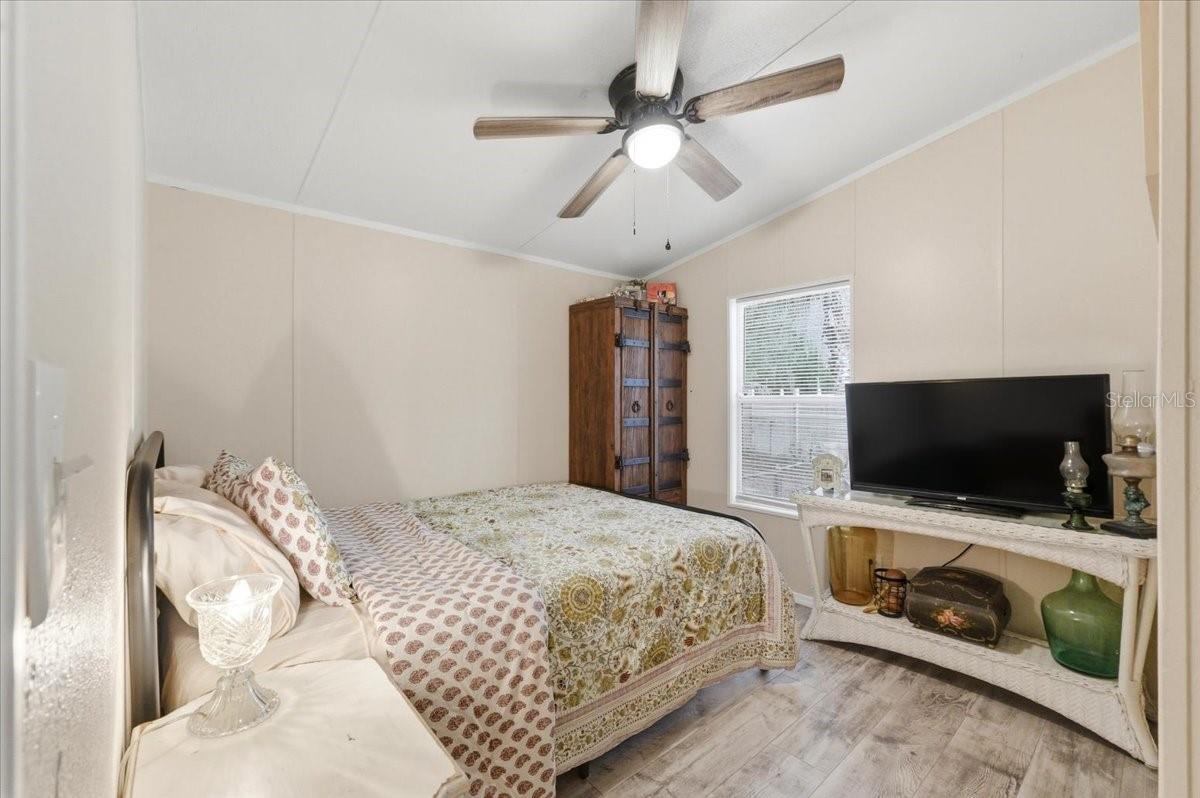 Image 23 of 60 For 4810 Myrtle View Drive N