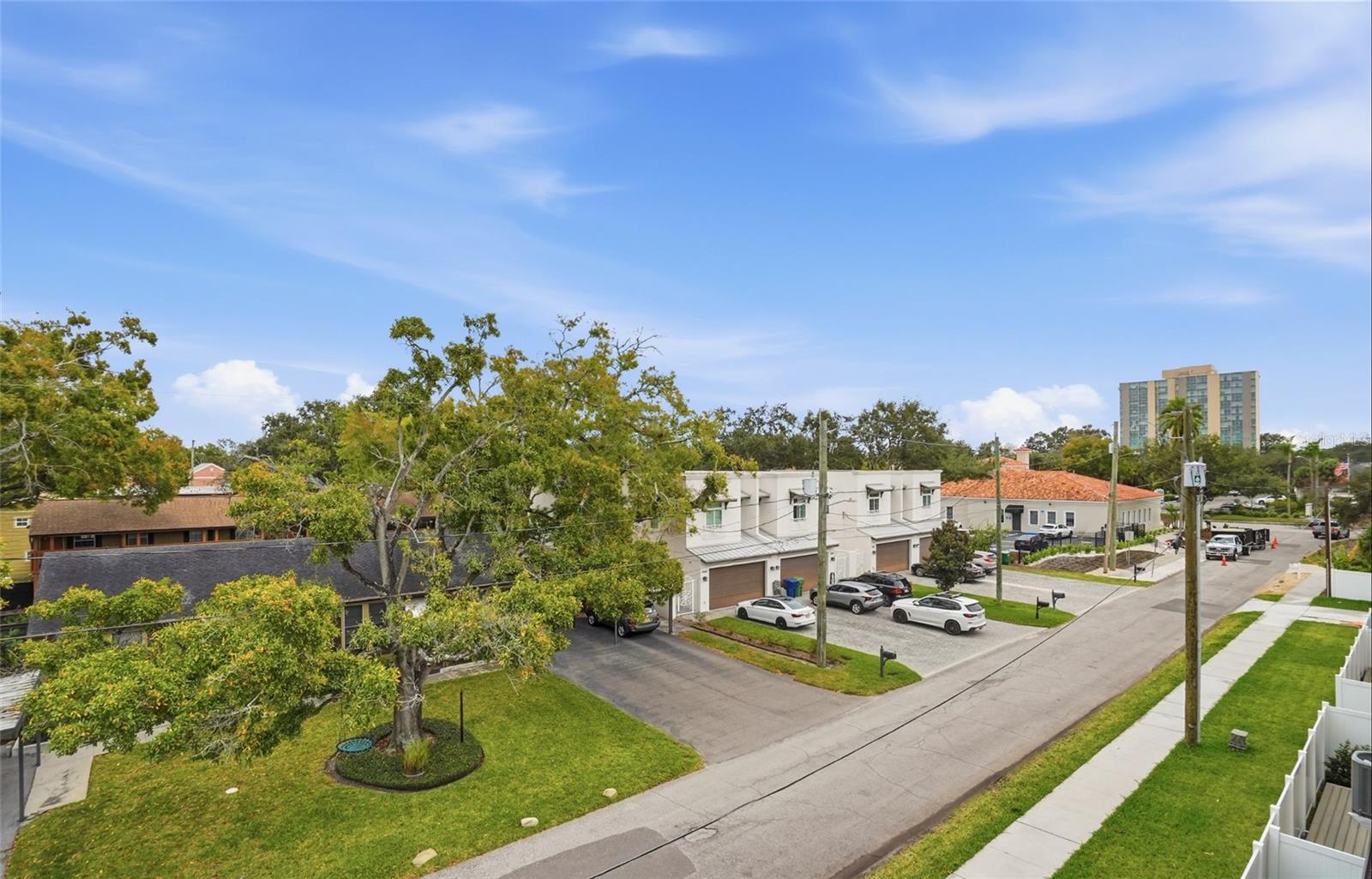 Listing photo id 18 for 3002 Platt  3