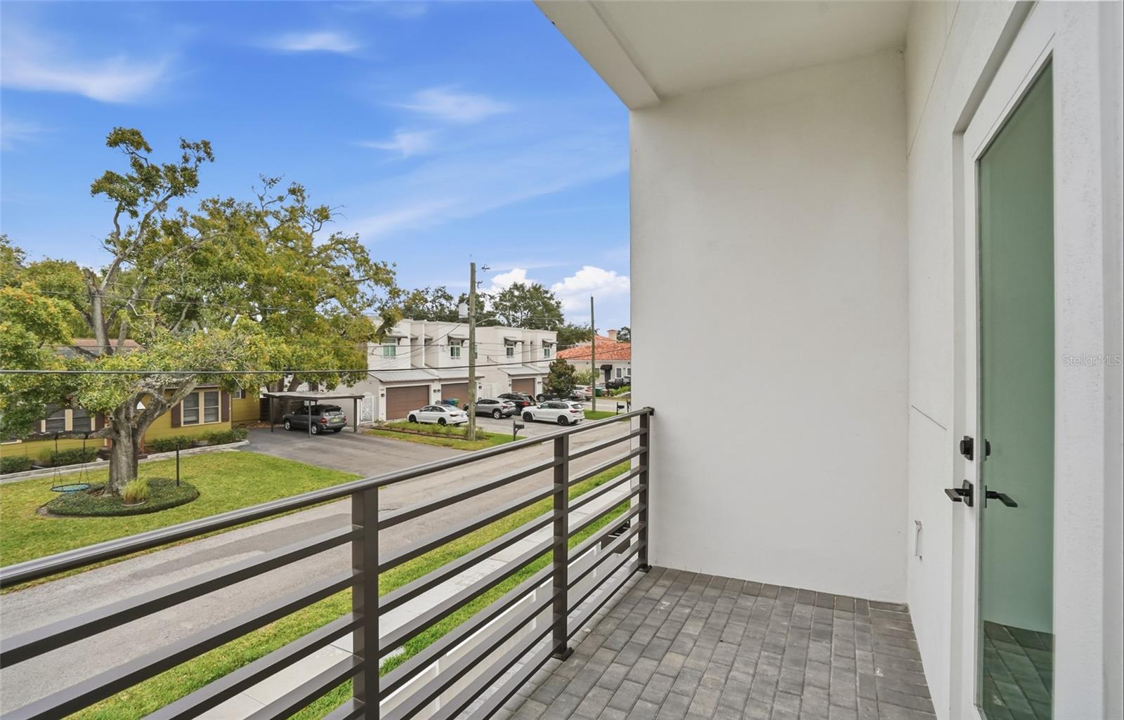 Listing photo id 20 for 3002 Platt  3