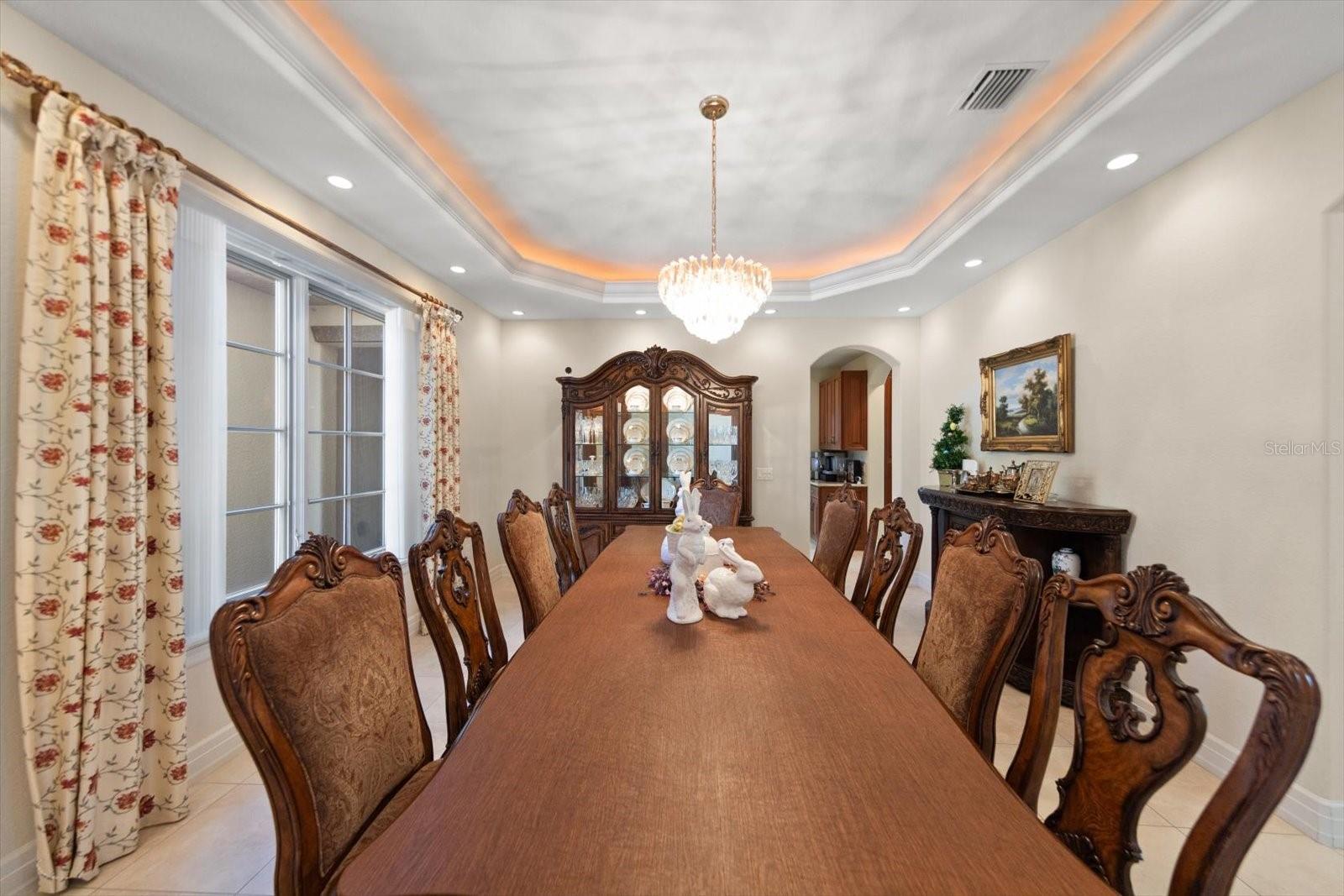 Image 11 of 53 For 305 Eastleigh Drive