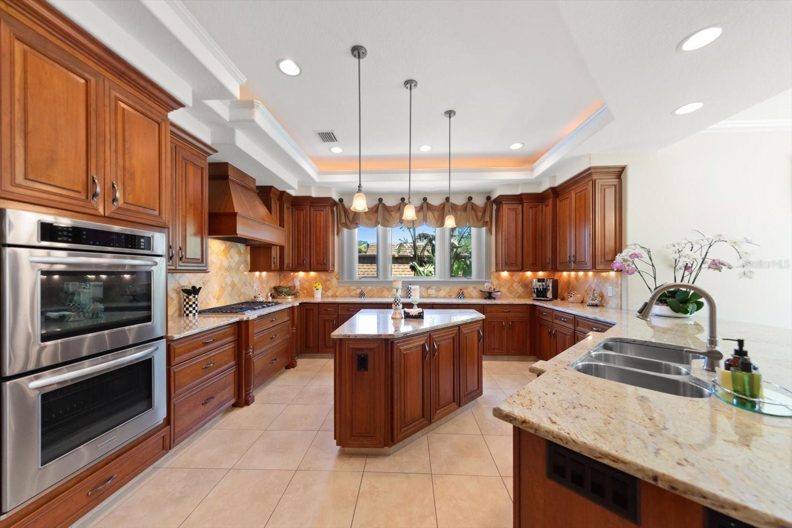 Image 14 of 53 For 305 Eastleigh Drive