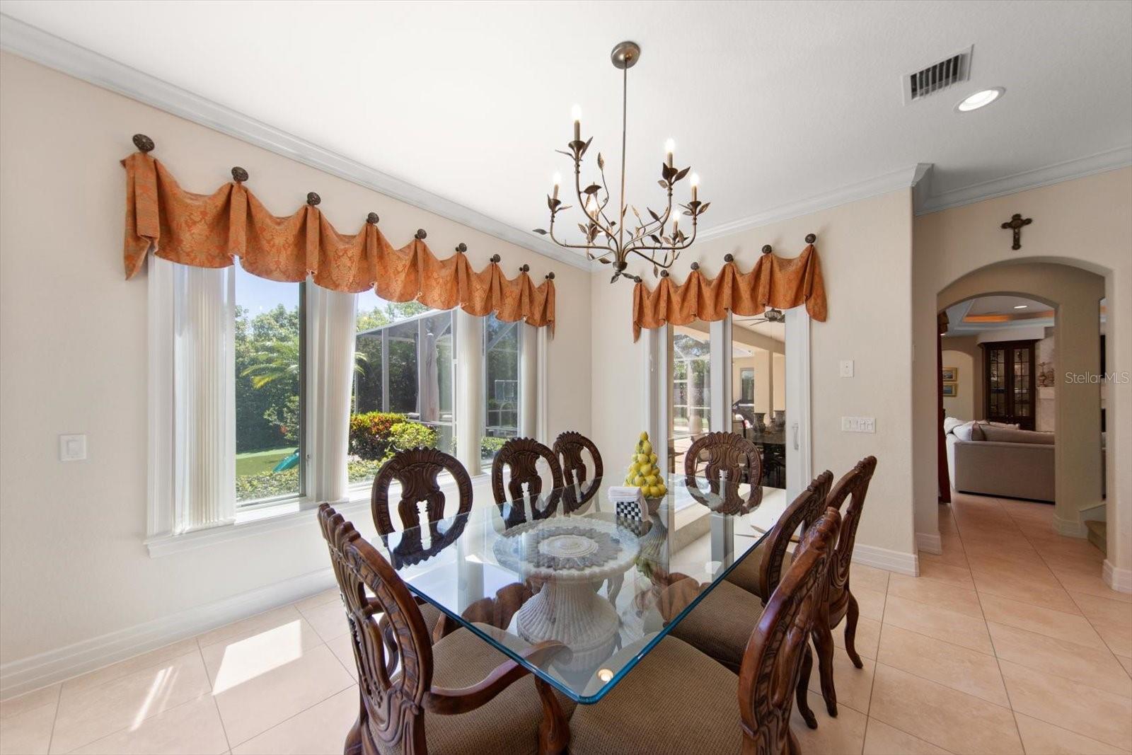 Image 16 of 53 For 305 Eastleigh Drive